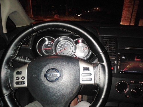 Nissan Tiida 2013 1.8 Emotion Mt