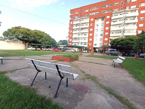 Departamento En Venta 3 Amb Con Cochera Parque Chacabuco