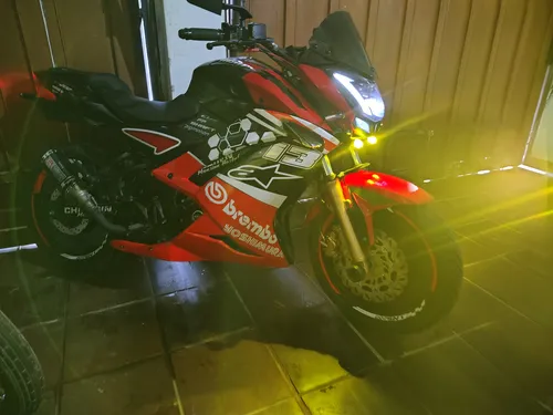 Pulsar Ns 200 Modificada , Llantan Nuevas ,bajo Kilometraje