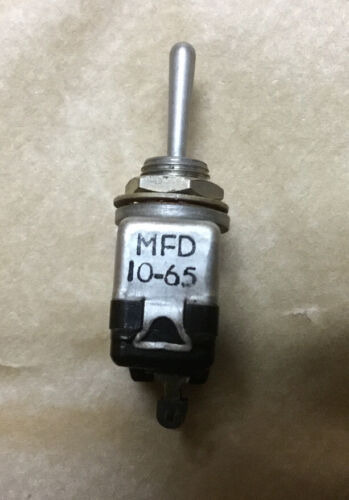 Ms24655-271 Cutler-hammer Toggle Switch 5 Amps/115 Vac/ Nne