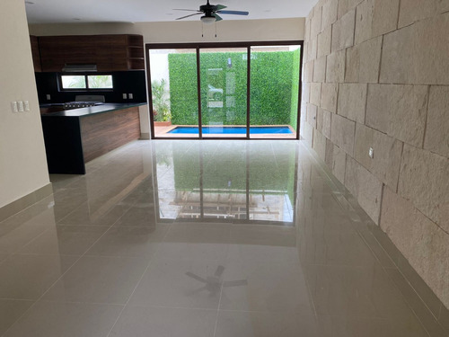 Casa Nueva En Renta En Residencial Río Con Alberca Y 4 Recámaras