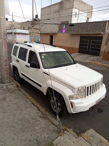 Jeep Liberty Sport 4x2 At