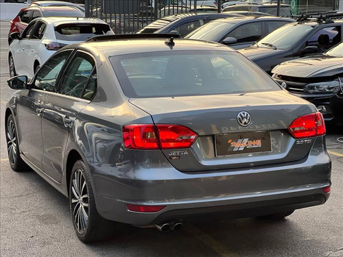Volkswagen Jetta 2.0 Tsi Highline 211cv