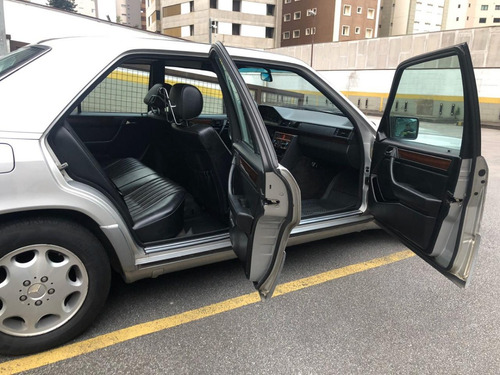 Mercedes-benz E220 W124