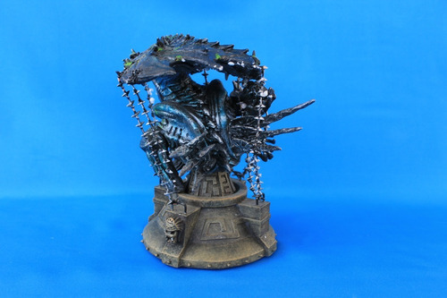Captive Alien Queen Avp Palisades (Usado)