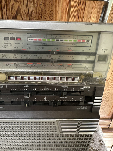 Radio Grabador Antiguo Sharp (Usado)