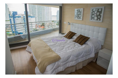 Imagen 6 de 12 de Venta Y Venta Temporario Apartamento De 2 Dormitorios En Playa Mansa, Punta Del Este.
