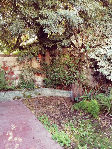 Se Vende Propiedad Con Dos Casas, Excelente Ubicación