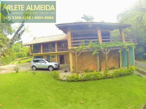 Imagem 10 de 15 de Casa No Bairro Centro Em Porto Belo Sc - 707