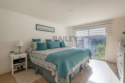 Casa En Venta De 5 Dormitorios (cercana A Jumbo Montemar)