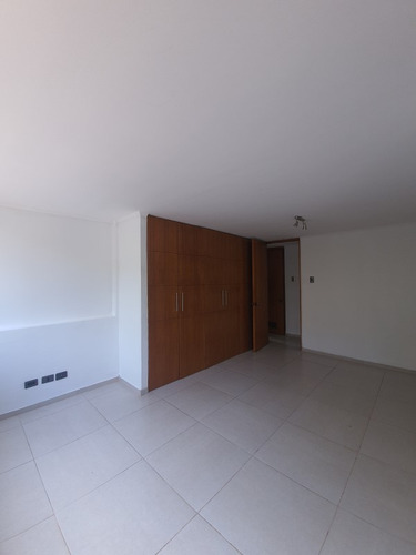 Dpto 3d 2b + Est + Bodega - A Pasos Del Metro El Golf