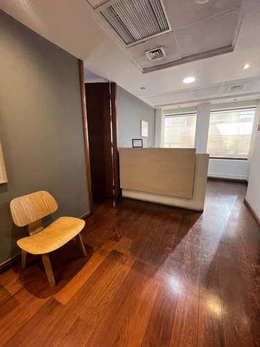 Planta Libre; Metro El Golf, Piso 8, Apoquindo 3200