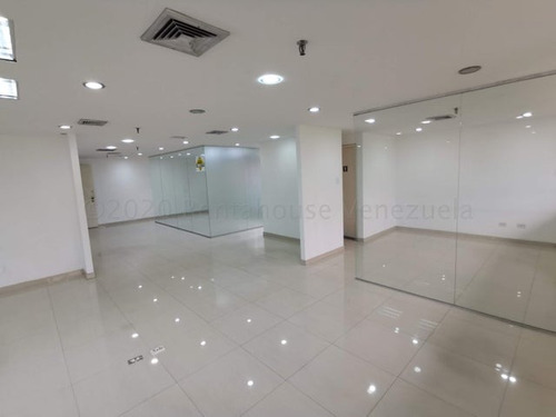Se Vende Oficina En Los Dos Caminos