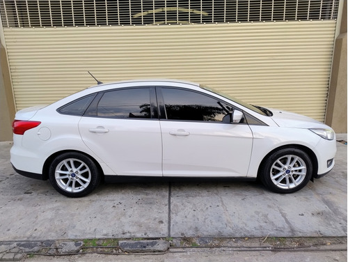 Ford Focus III 1.6 Sedan S