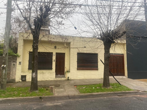 Venta Casa 2 Dormitorios Bella Vista Con Cochera