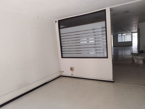 Oficina En Renta En Colonia Del Valle Semiacondicionada (m2o718)