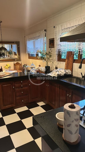 Parcela Venta Con Casa En Linares 240/ 2.520,piscina, Jardín