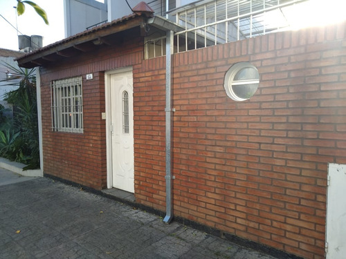 Ph 2 Ambientes, Frente, Patio Cubierto Luminoso, Moderno, Impecable, Apto Credito