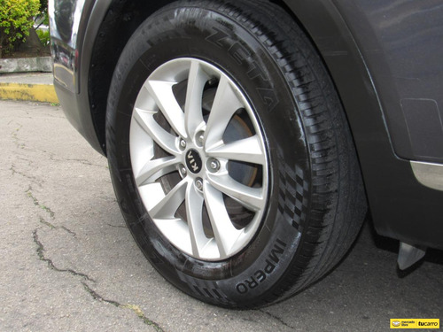 Imagen 19 de 25 de Kia Sorento Trust 2.4 (4*2)