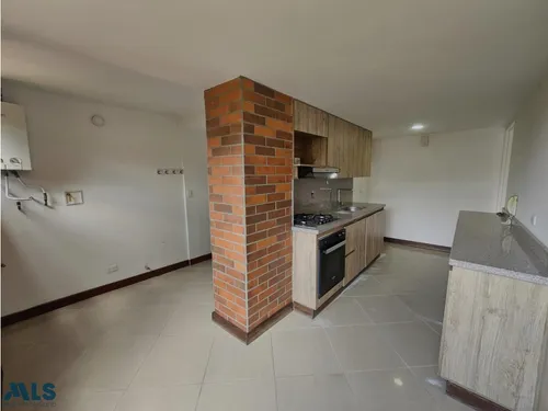 Amplios Espacios Y Excelente Ubicacion(mls#255253)
