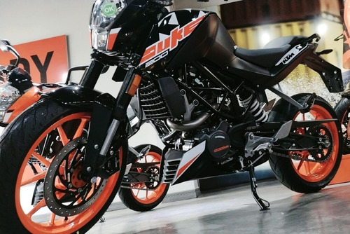 Imagen 3 de 25 de Ktm Duke 200 Blanca 0km 2023 Automoto Lanús