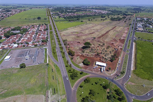 Imagem 8 de 10 de Terrenos - Ref: V10202