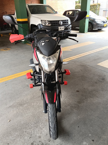 Víctory Nitro 125