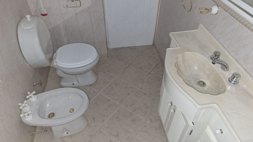 Alquiler Departamento Dos Dormitorios En Centro De Neuquén