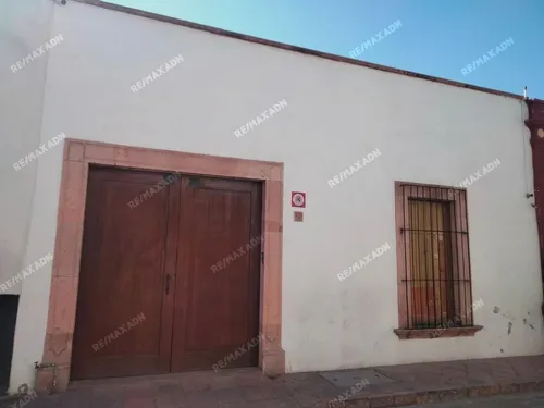 Casa En Venta En El Centro De Querétaro Con Uso De Suelo