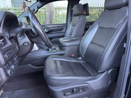 Chevrolet Suburban 5.3 at 4x4