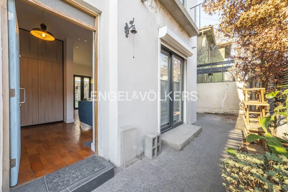 Imagen 1 de 25 de Casa/oficina Remodelada En Sector Barrio Italia