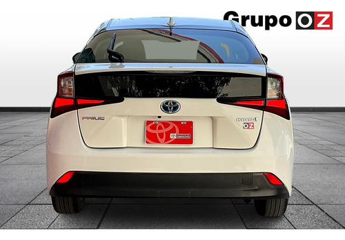 Toyota Prius 1.8 Base Cvt