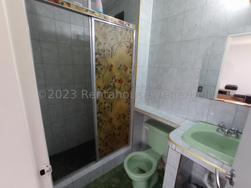 Imagen 20 de 30 de Moderno Y Remodelado Apartamento En Venta Con Conexión A Planta Electrica En El Este De Barquisimeto Lp 245899