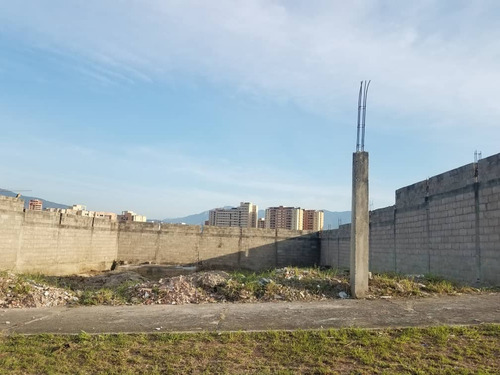 Imagen 5 de 15 de Terreno En Venta Urb. Jardin Mañongo