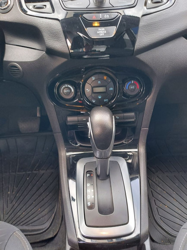 Imagen 12 de 15 de Ford Fiesta Titanium