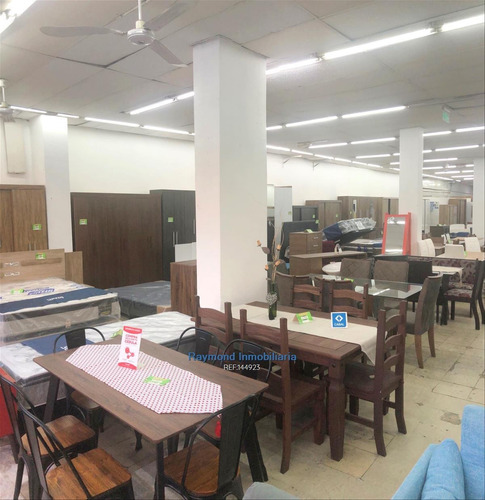 Local Comercial De 646 M2 En Villa Muñoz