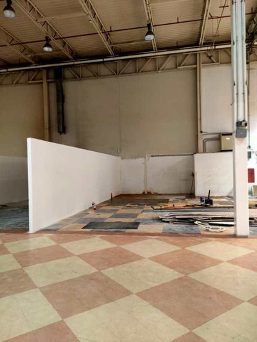 Imagen 4 de 6 de Local De 80 Mts En Alquiler. Rattan Plaza