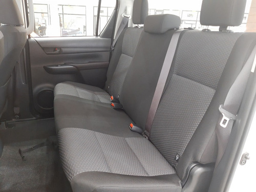Imagen 11 de 15 de Hilux Sr 2022 Lolo