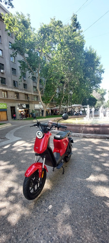 Moto Eléctrica Uqui Gt Sport De La Marca Niu