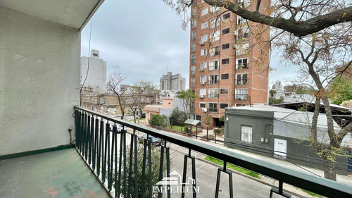 Casa De 2 Dormitorios, 2 Baños Y Garaje En Parque Batlle