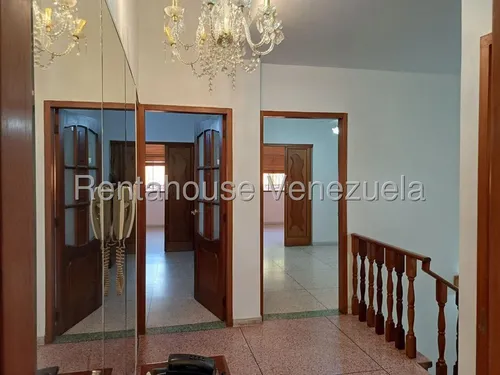 Casa En Venta Montalbán I