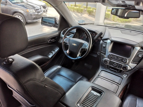 Imagen 14 de 15 de Chevrolet Suburban 2017 5.4 Premier Piel 4x4 At