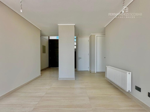 Concon - Vende Casa 3 Pisos 4d 4b 2e - Pinares De Montemar