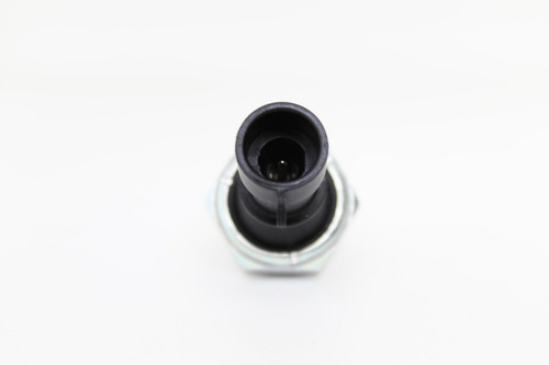 Bulbo Sensor De Presion Aceite Chevrolet Sonic Cruze Trax