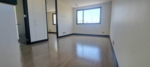 Al Lado De Colegio Pedregal