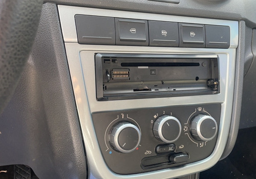 Volkswagen Gol 1.0 (G5) (Flex)