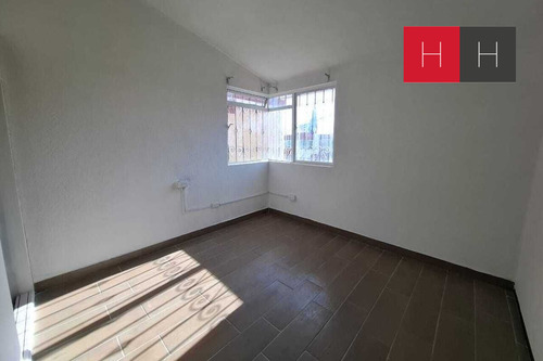 Casa En Venta En Lomas Del Mármol