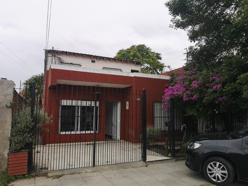 Casa3 Amb En Venta En Lanus (144)