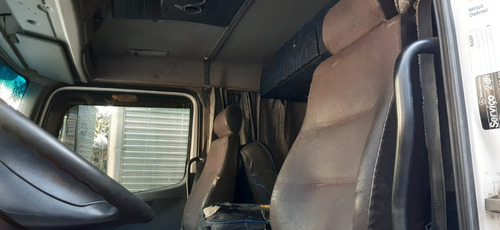 Mb Mercedes Atego 2425 2012 Leito Com Baú De 8,70
