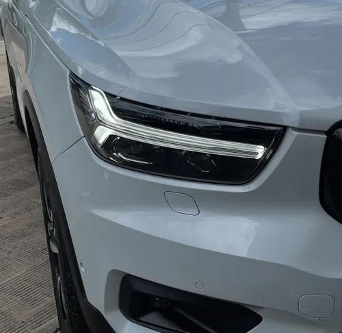 Volvo XC40 2.0 T4 R-DESIGN